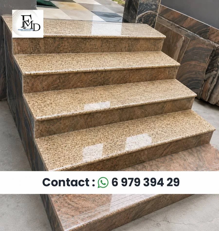 Marches d'Escalier Granit Marron — Fomba Marbre Décor